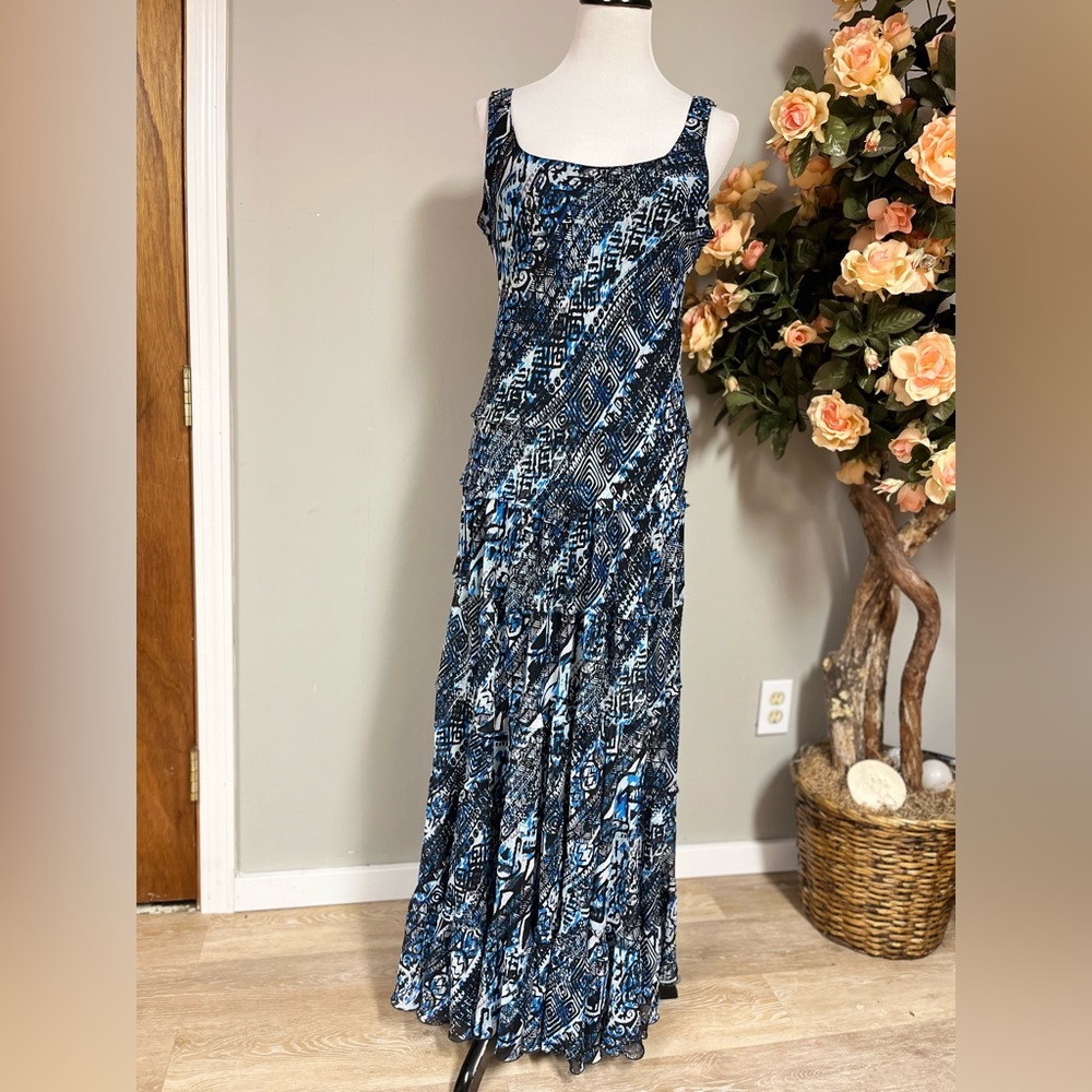 Kasper Blue and White Sleeveless Maxi Dress